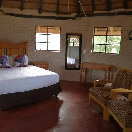 Roundhouse Marloth Park Villa Exterior photo
