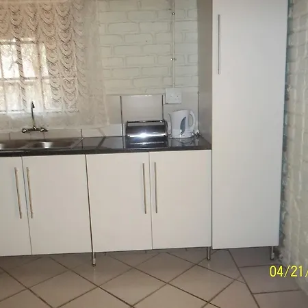 Roundhouse Marloth Park Villa Exterior photo